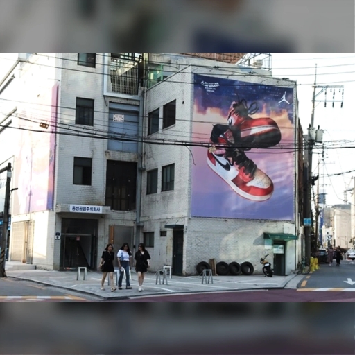 聖水チューン 横断幕