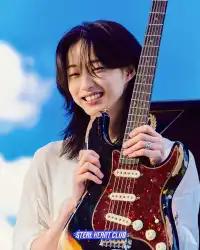 ☆*:.𝓶𝓮𝓵𝓽𝓲𝓷𝓰 𝓯𝓪𝓬𝓽𝓸𝓻𝔂.:*☆