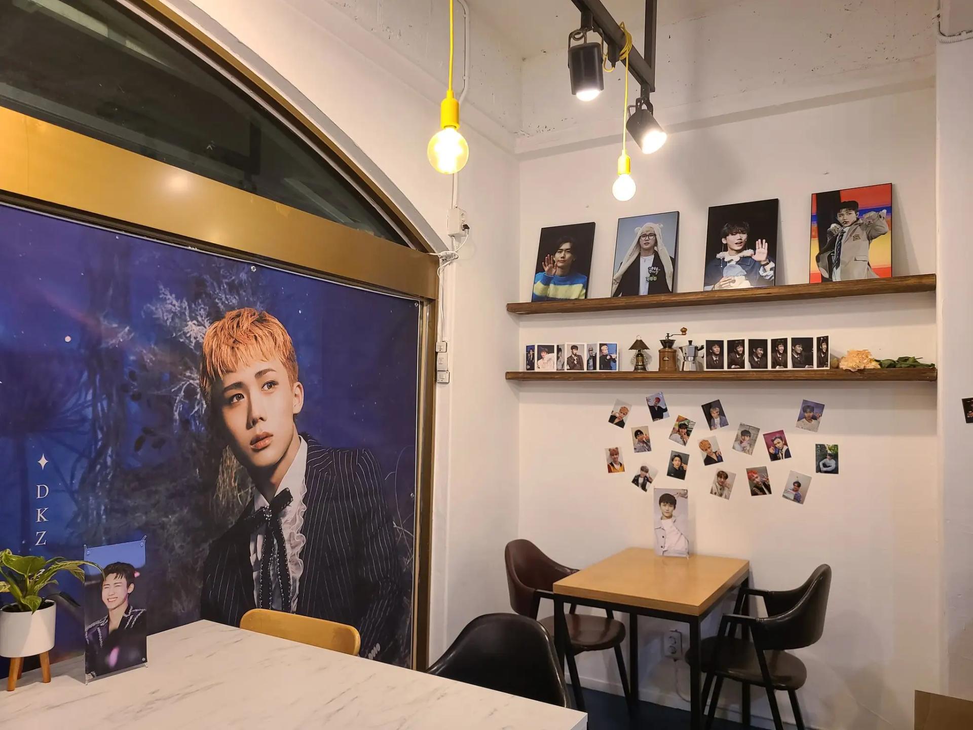 니나니노카페 공간 이미지 6