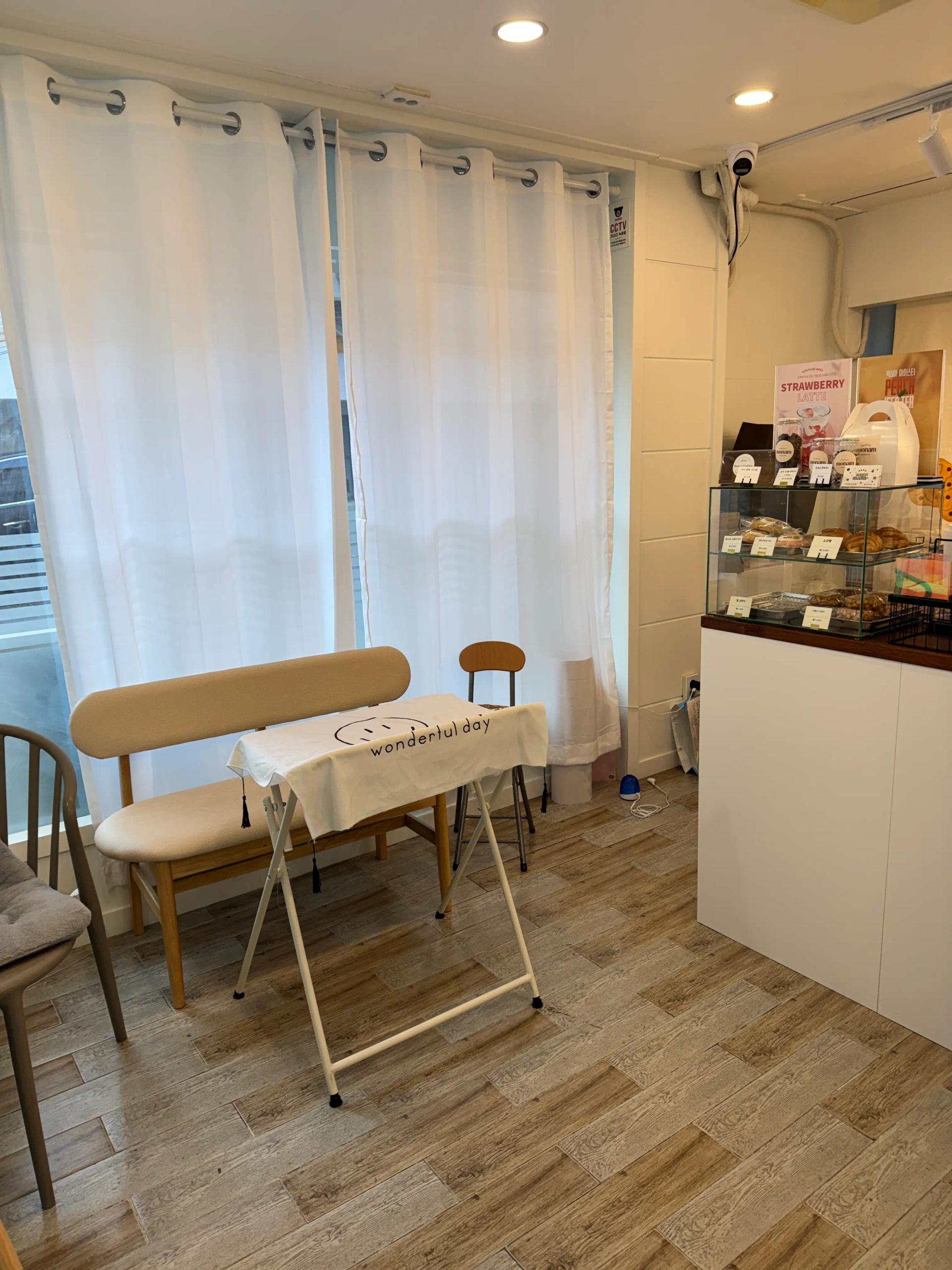 모남까까 공간 이미지 2