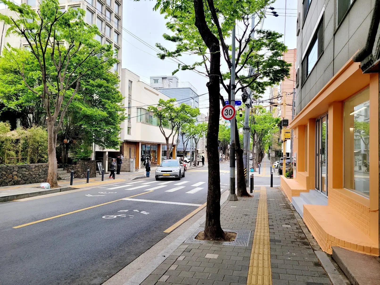 모두의발전소_팝업갤러리존 공간 이미지 9