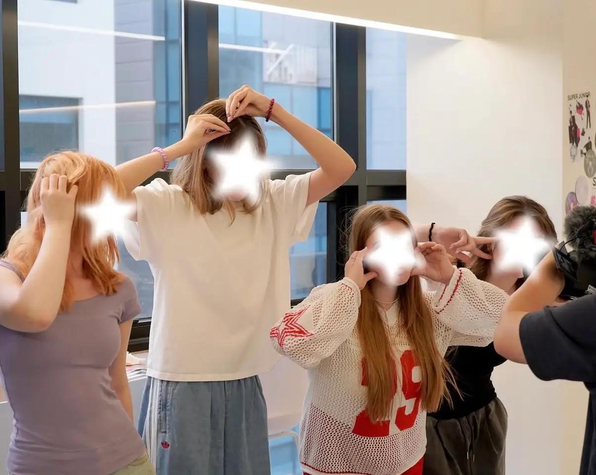 성수팝업 케이팝 아케이드 공간 이미지 9