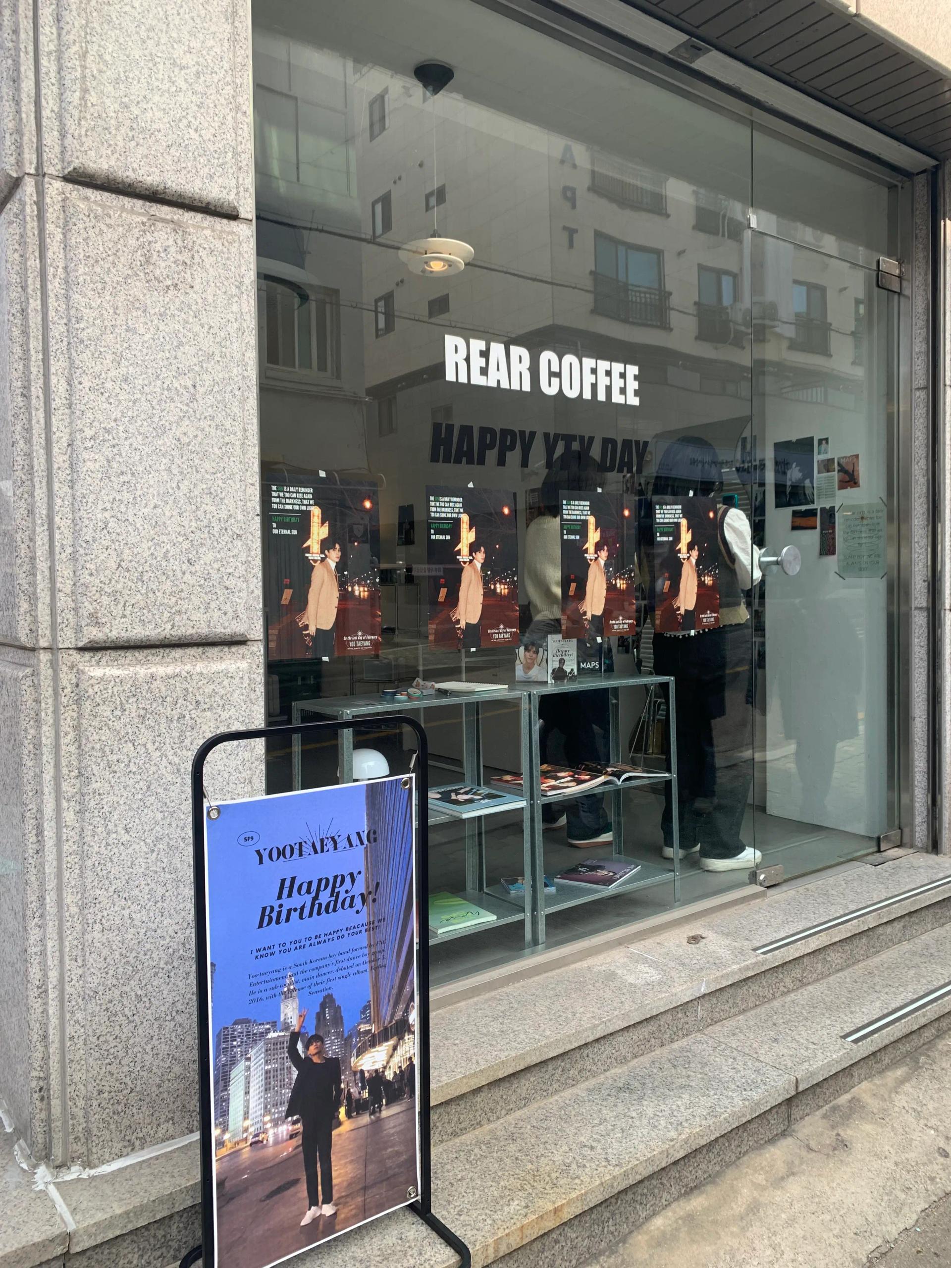 리어커피 REAR COFFEE 공간 이미지 2
