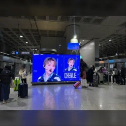 仁川空港T1駅デジタルサイネージ